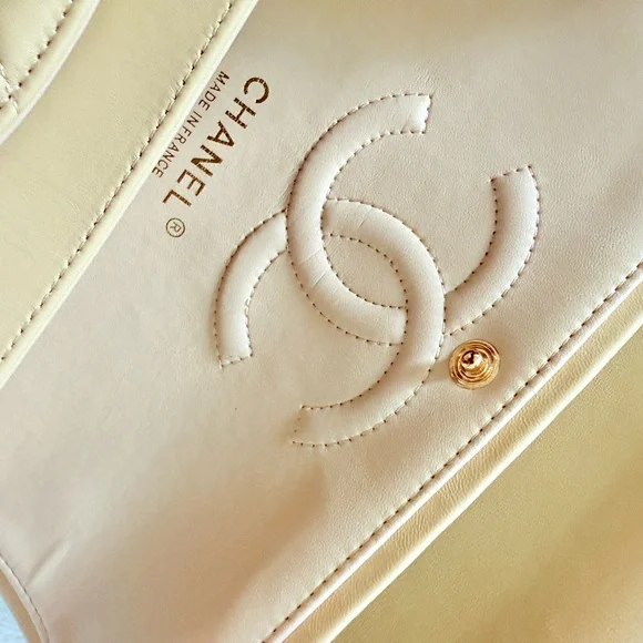 Chanel Beige Quilted Leather Chain Bag - Picture 8 of 12